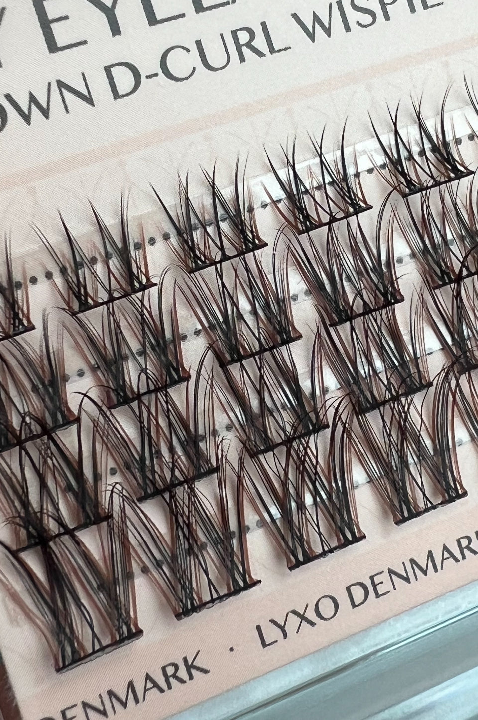 BROWN Wispie Hybrid D-curl Clusters/Fransar